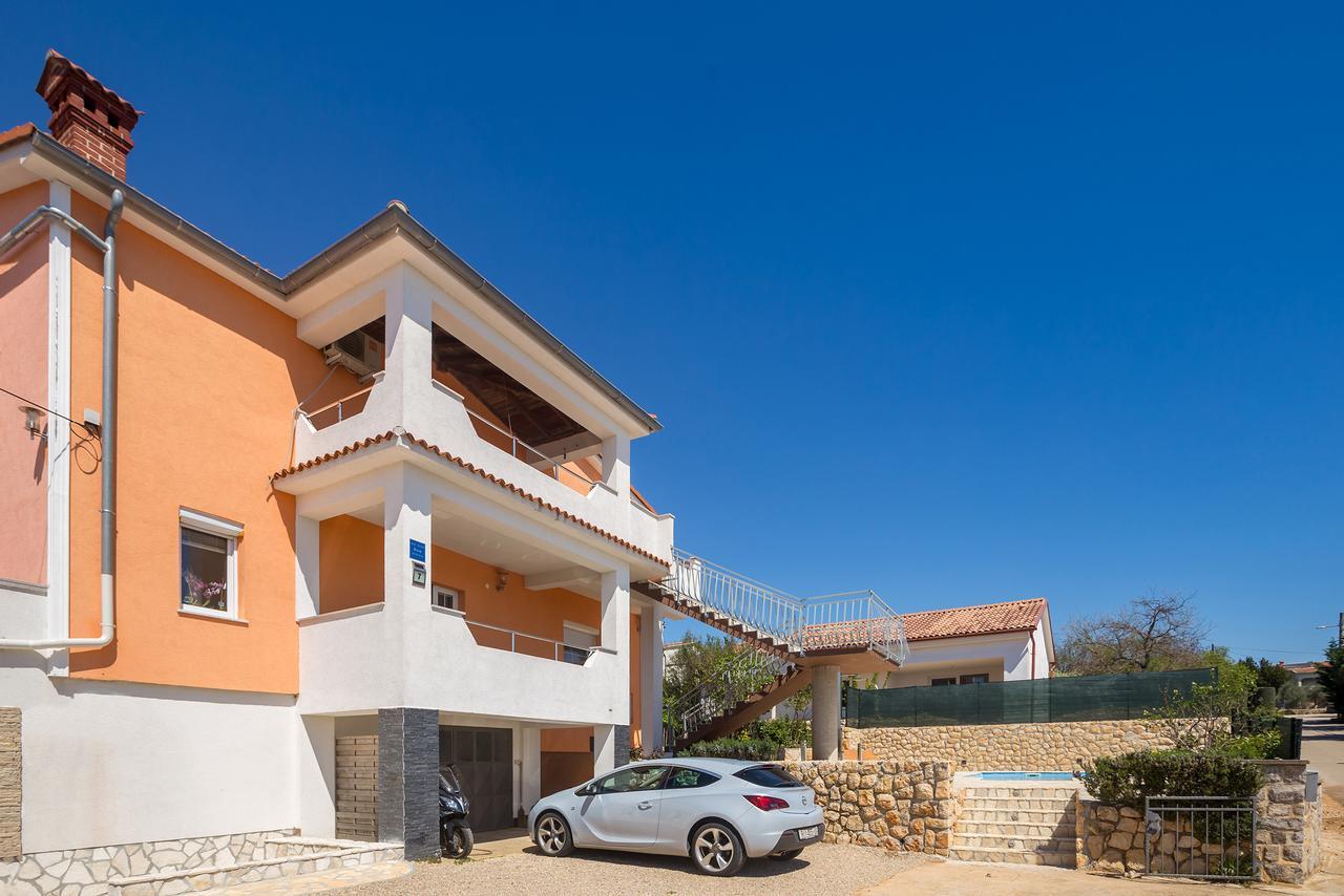 Pinezići Apartments Jenny מראה חיצוני תמונה